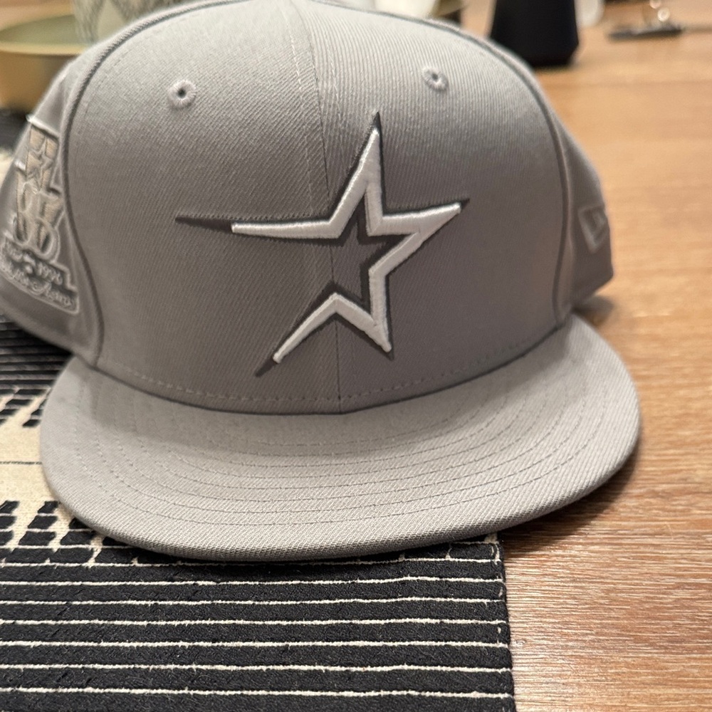 New Era Gray Star Embroidered Hat